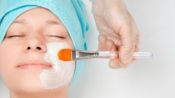 面膜 - 一种在家进行皮肤年轻化的民间疗法